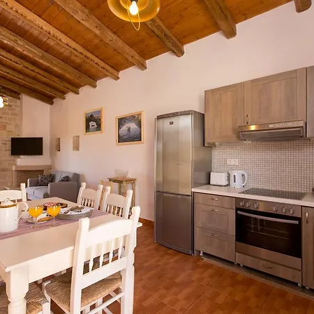 Chainteris Villas, Vast Views, By Thinkvilla * Prínos