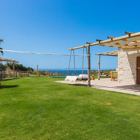 Chainteris Villas, Vast Views, By Thinkvilla *