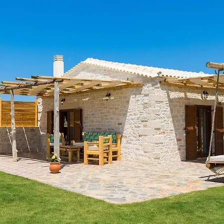 Chainteris Villas, Vast Views, By Thinkvilla *