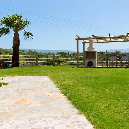 Chainteris Villas, Vast Views, By Thinkvilla *