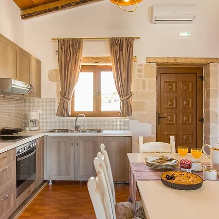 Chainteris Villas, Vast Views, By Thinkvilla * Prínos