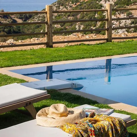 Chainteris Villas, Vast Views, By Thinkvilla Villa *