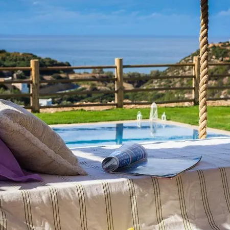 Chainteris Villas, Vast Views, By Thinkvilla * Prínos